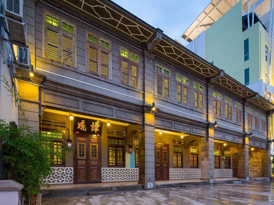 The Sovereign George Town Buitenkant foto